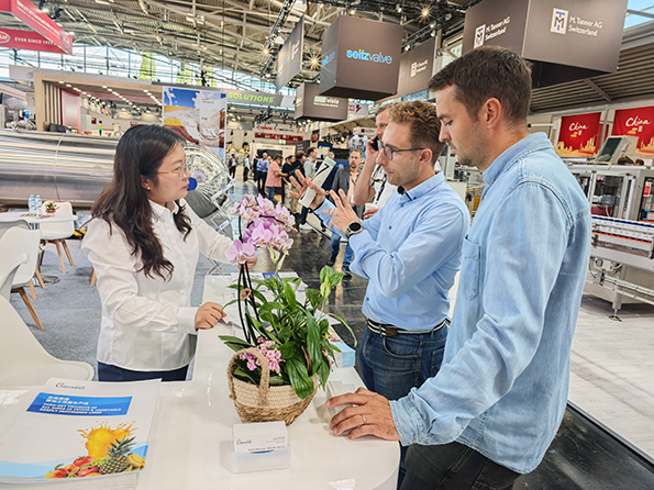 1758088000897330.jpg 757414936.jpg